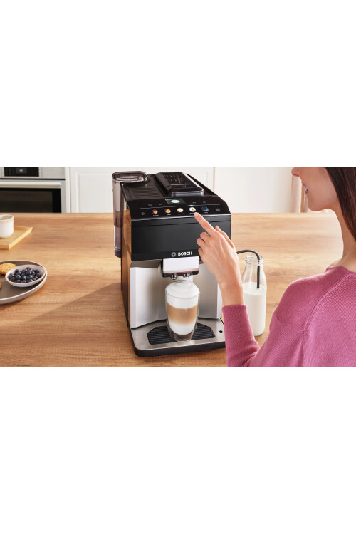 TPE40307  Serie 4 Tam Otomatik Kahve Makinesi VeroCafe Metalik inoks gümüş, Piyano siyah